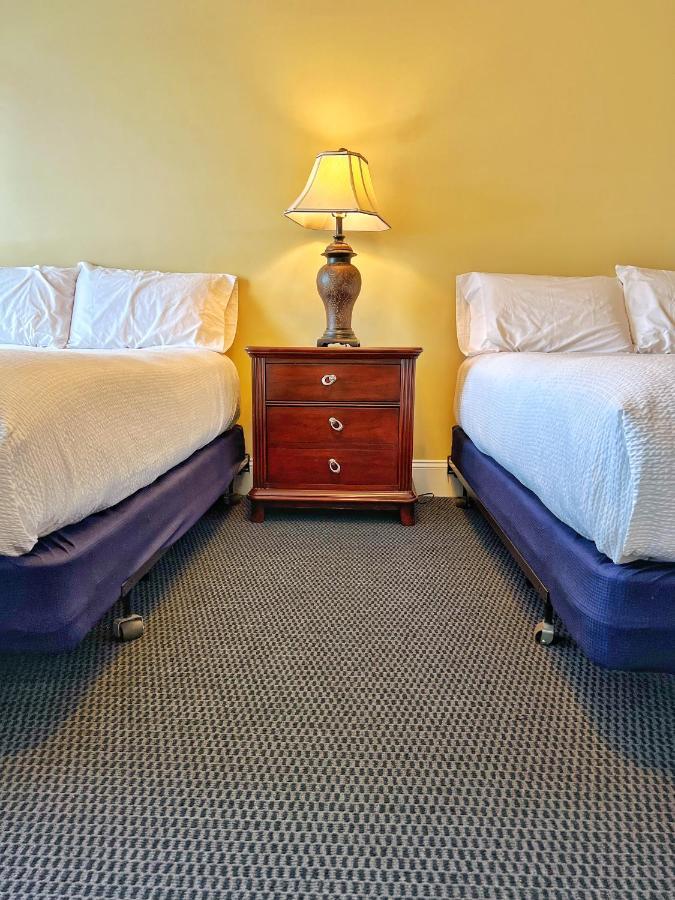 Winthrop Arms Hotel Restaurant Logan Airport Bagian luar foto
