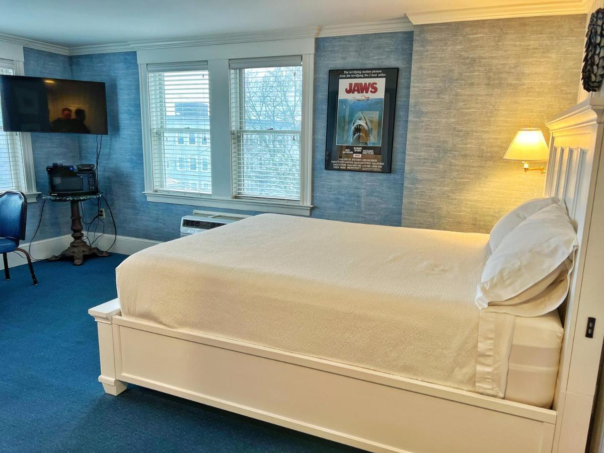 Winthrop Arms Hotel Restaurant Logan Airport Bagian luar foto