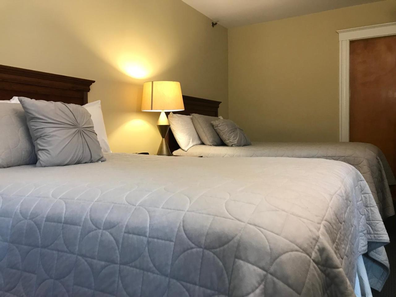 Winthrop Arms Hotel Restaurant Logan Airport Bagian luar foto